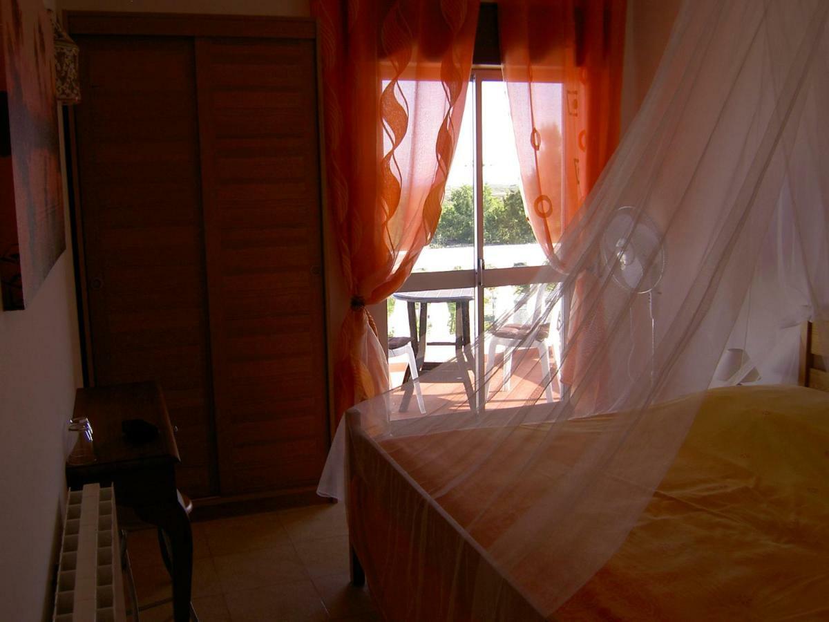 Quartos Com Boas Vistas Ribeira da Gafa Exterior photo